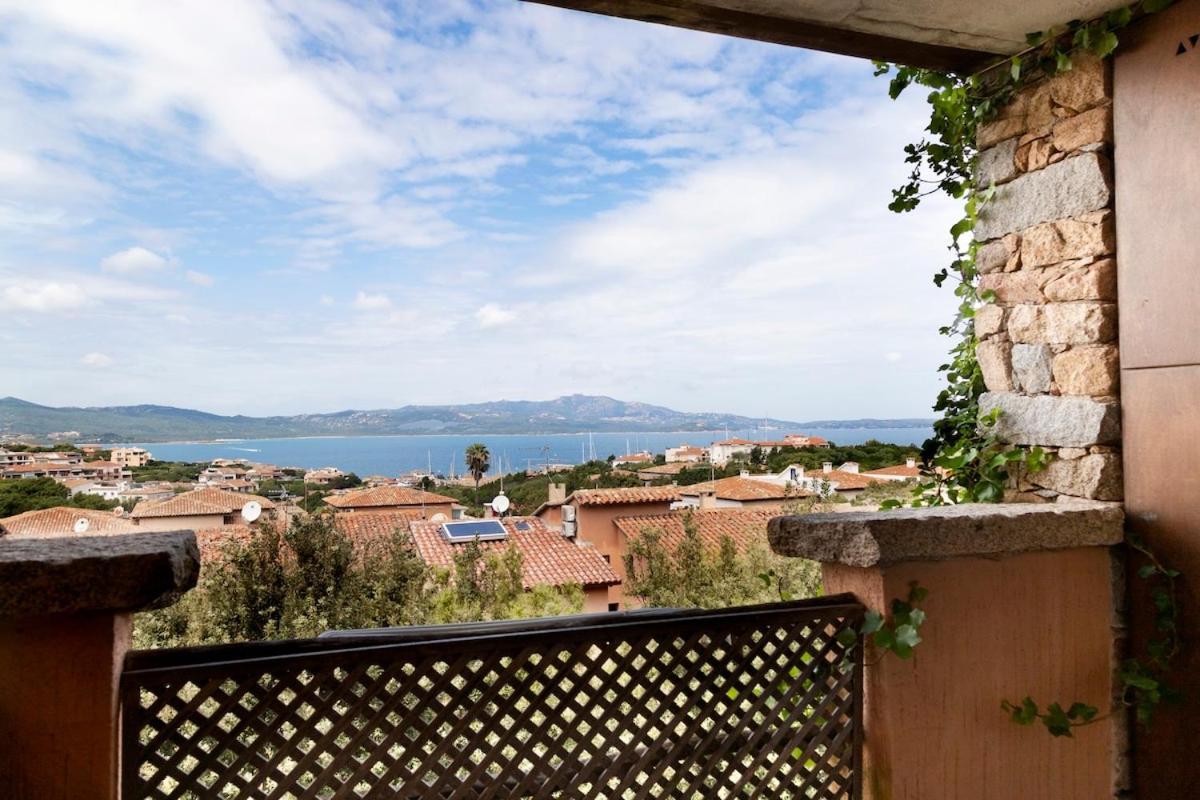 Seaview Breakfast Villa Porto Rotondo Exterior photo